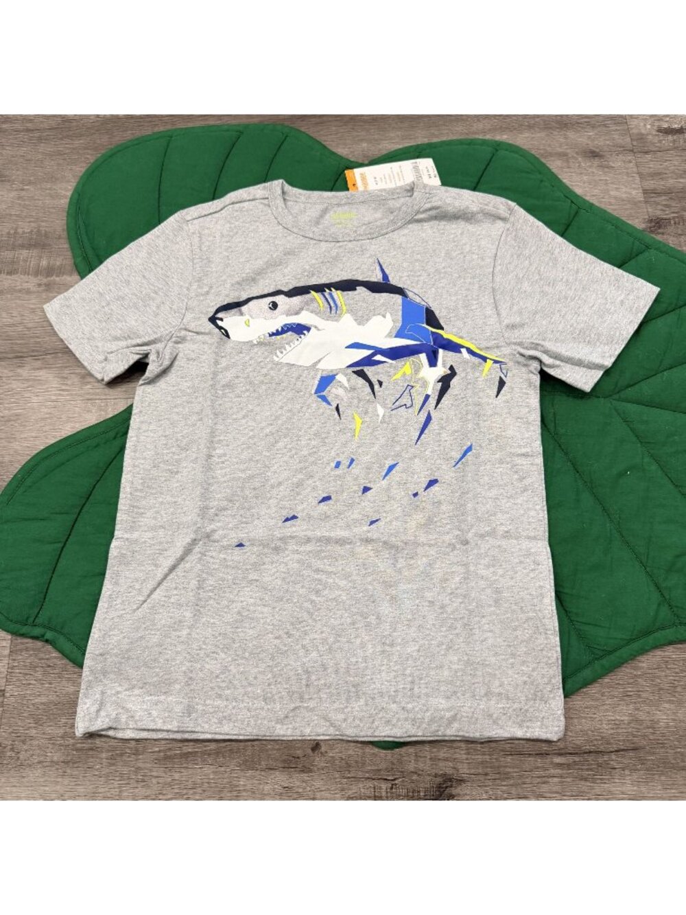 Gymboree Boys Medium 7/8 Gray Shark Graphic Short Sleeve Cotton Tee Tshirt
